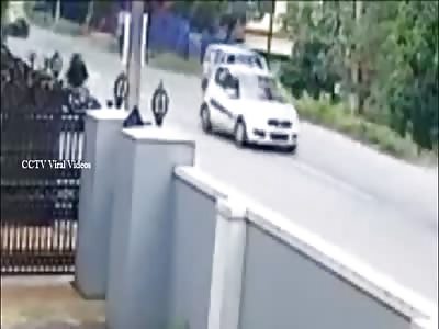 SHOCKING ROAD ACCIDENT WITH MOTORCYCLE