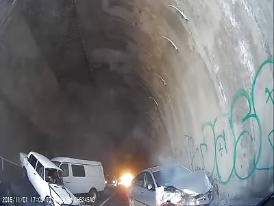 3 Cars Accident In The Tunnel.