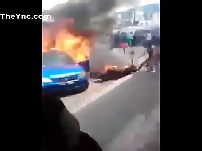  Congolese taxi driver sets himself on Fire. 