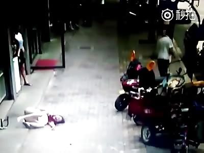 *GRAPHIC*  Man Brutally Stabs Woman to Death