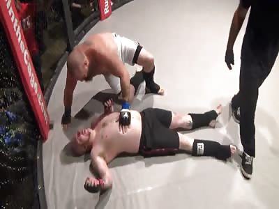 Fighter craps all over cage mat during fight!