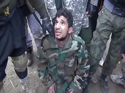Syrian soldier gets beheaded in deir ezzor