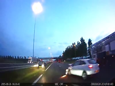 Too abrupt lane change causes car crash