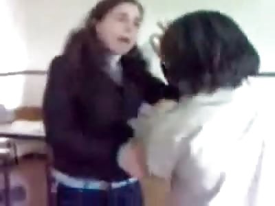 STUDENT FIGHT WITH A TEACHER TO RETRIEVE MOBILE PHONE