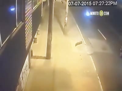 thieves brutally dragged a woman by stealing your wallet