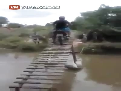 A tutorial by some idiot on how not to cross a bridge on a motorcycle