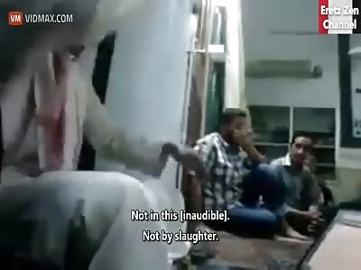 Wahhabi Cleric Explains Proper Way of Beheading to his Followers: You Should Enjoy Yourselves