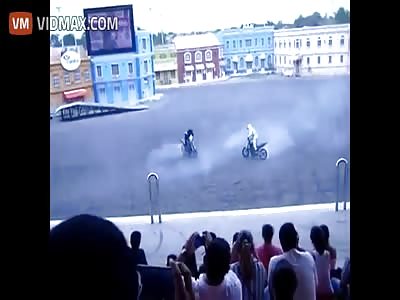 Incredible motorcycle stunt takes a deadly turn for the worst, biker goes flying