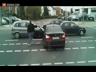 BMW Driver acting a fool gets what he deserves.